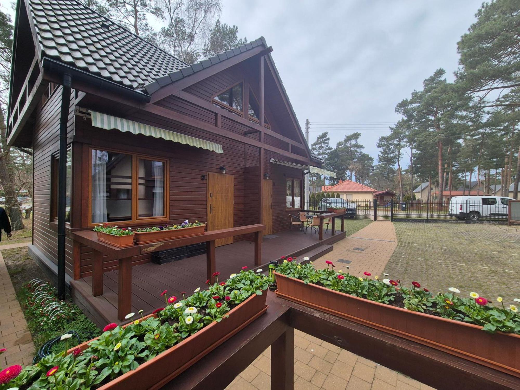 Aqua Domki Caloroczne Pobierowo Exteriör bild