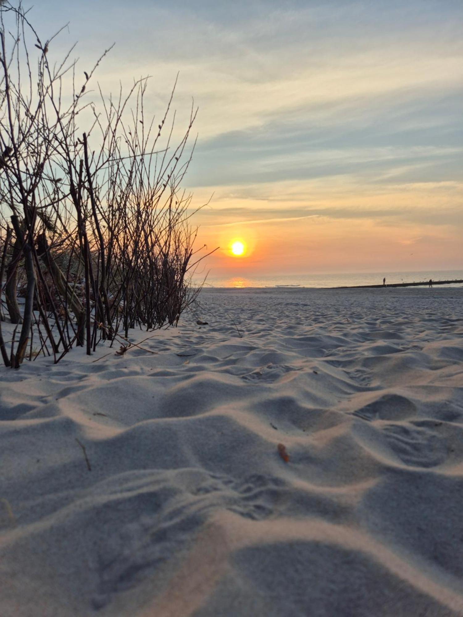 Aqua Domki Caloroczne Pobierowo Exteriör bild
